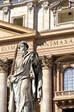 Vatikan 'daki Aziz Peter Bazilikası, Havari Aziz Peter Heykeli, Hristiyan Kilisesi' nin Birinci Papası.