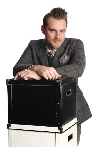 Trabajador hombre de negocios con cajas — Foto de Stock