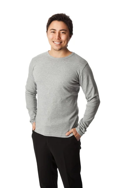 Knappe man in grijs shirt — Stockfoto