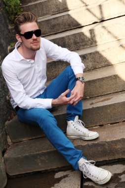 sağlıklı genç adam