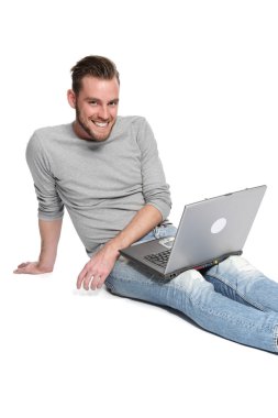 Pc ile memnun öğrenci