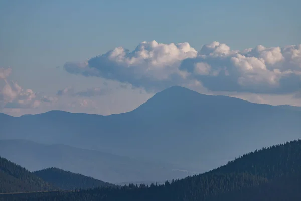 Montañas Mágicas Los Cárpatos — Foto de Stock