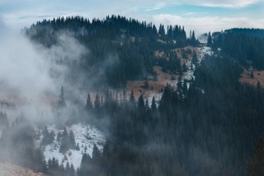 Carpathian dağlarının gizemli zirveleri