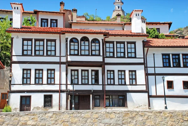 Eski geleneksel yapı