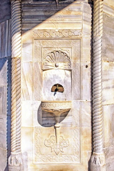 Old fountain — Stock Photo, Image