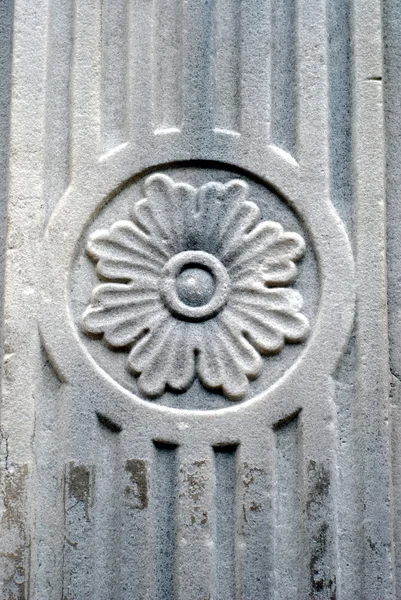 Fleur sculptée décorative — Photo