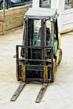 Forklift