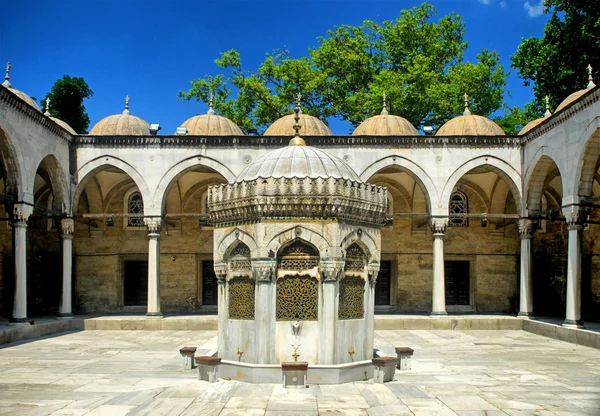 Fontaine d'ablution — Photo