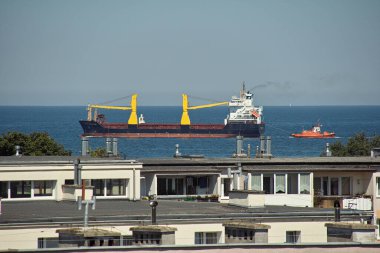 Sabah görüşürüz. Taşıyıcı. Baltık Denizi. Gdansk Körfezi.