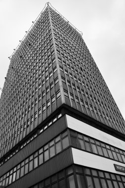 Modern bina. Siyah beyaz sanatsal bakış.