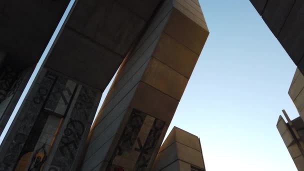 SHUmen, BULGARIA - 28.03.2021: Monument to 1300 Years of Bulgaria, Founders of the Bulgarian scults Krum Damyanov and Ivan Slavov. — 비디오