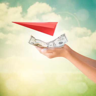 Seyahat ödeme için para holding eller