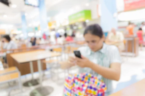 Blurred people in the food court — Stock Photo, Image