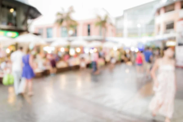 Gente borrosa caminando en el centro comercial —  Fotos de Stock