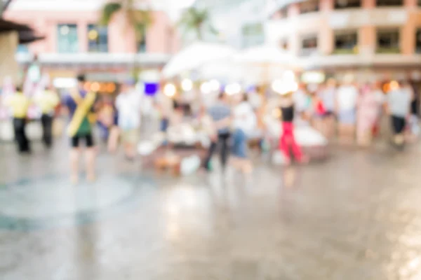 Gente borrosa caminando en el centro comercial —  Fotos de Stock