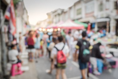 Phuket kent Caddesi üzerinde bulanık insanlar