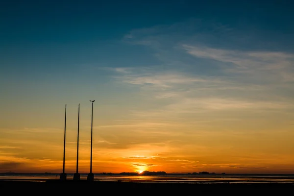 Landschap van zeegezicht tijdens zonsopgang — Stockfoto