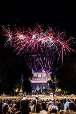 Roma'da havai fişek