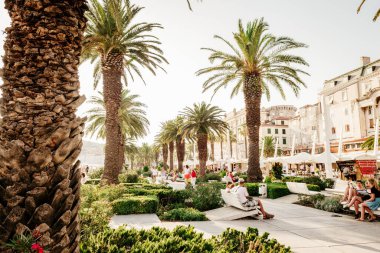 Ayrılma, CROATIA - 9 Ağustos 2016: Ayrılma kenti, Hırvatistan. Riva 'yı böl. Dalmaçya Bölgesi. UNESCO Dünya Mirası Alanı. Diocletian Sarayı.