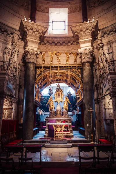 Interno Dell Antica Cattedrale San Domnius All Interno Della Sezione — Foto Stock