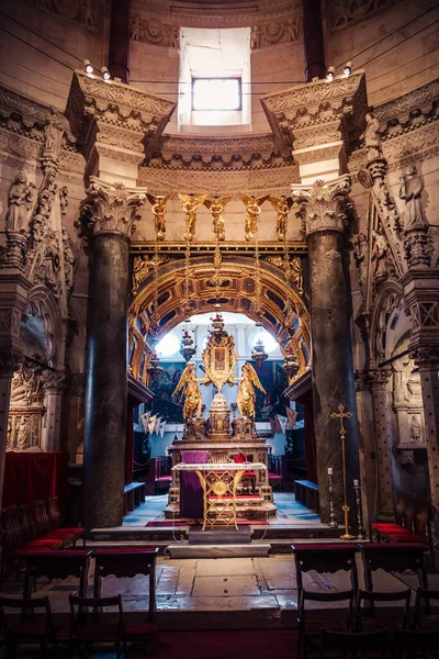 Interno Dell Antica Cattedrale San Domnius All Interno Della Sezione — Foto Stock