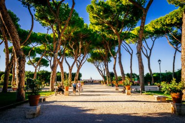 Rome, İtalya - 30 Ekim: Portakal Bahçe, Giardino degli Aranci, Rome, İtalya üzerinde 30 Ekim 2014.