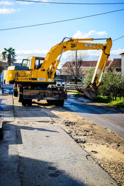 2013 年 1 月 18 日在 Metkovic，克罗地亚，Metkovic，克罗地亚-1 月 18 日: 道路建设. — 图库照片