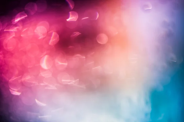 Fondo abstracto colorido con luces desenfocadas y fuera de fo — Foto de Stock