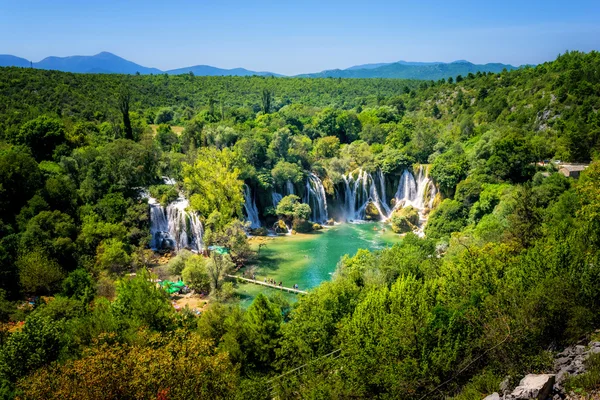 Bosna-Hersek 'teki Trebizat Nehri üzerindeki Kravice şelalesi — Stok fotoğraf