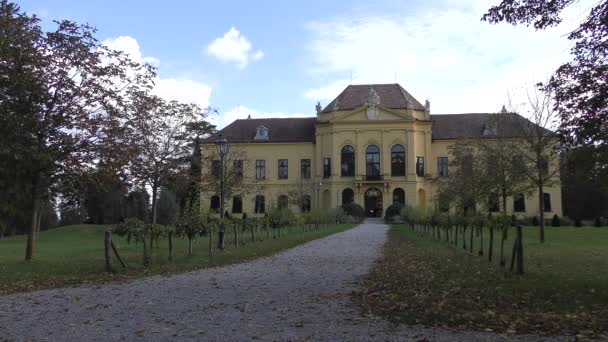 弗朗茨 约瑟夫一世在奥地利埃卡索镇的故居的印象 — 图库视频影像
