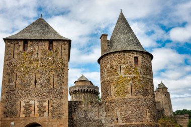 Ortaçağ şatosu ve Fougeres, Brittany, Fransa