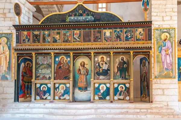 Messenia, Moreloponnese, Yunanistan 'daki Pylos kalesinde Kurtarıcının Dönüşümü Kilisesi