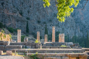 Yunanistan 'ın Delphi kentinde antik tarihi kalıntılar.