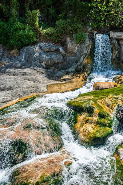 天然温泉希腊塞莫皮莱热泉 — 图库照片