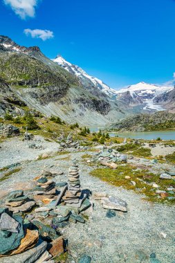 Sandersee Gölü kıyısında Panorama, Hohe Tauern Ulusal Parkı, Grossglockner Avusturya