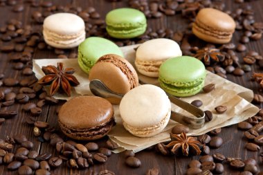 Kağıt üzerinde lezzetli macaroons 