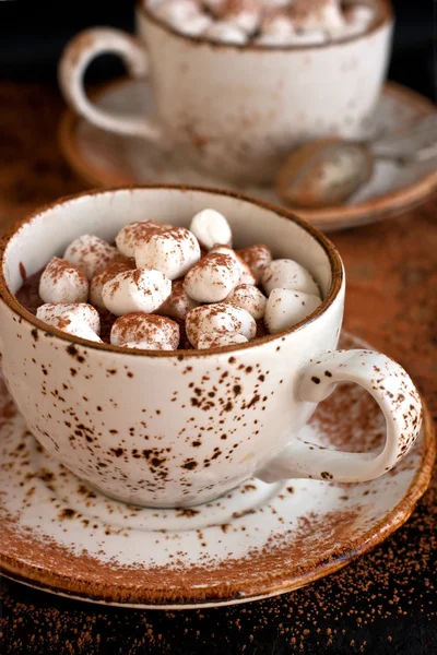 Cioccolata calda fatta in casa con marshmallow — Foto Stock