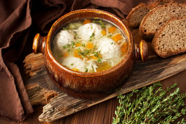 Soupe Boulettes Poulet Fraîche Maison Avec Légumes Nouilles Mise Point — Photo