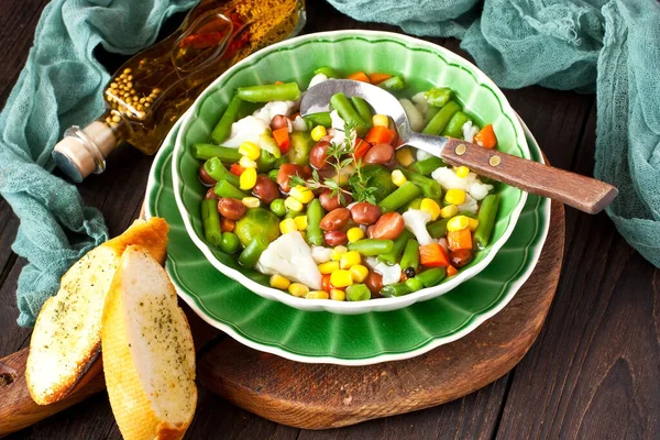 Tazón Cerámica Sopa Minestrone Con Verduras Temporada Mesa Madera —  Fotos de Stock