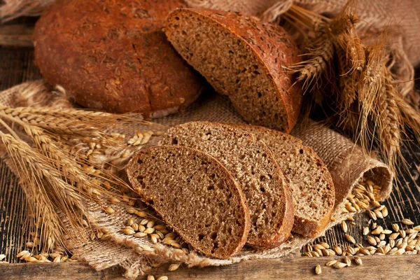 Homemade Rye Wholegrain Bread Seeds Wooden Board — Stock Photo, Image