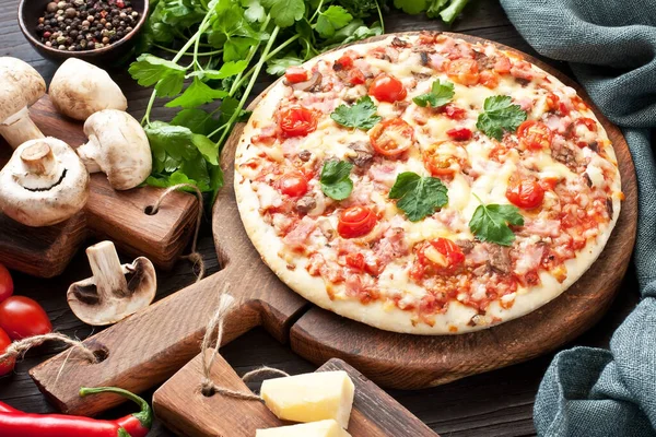 Traditional Italian Pizza Wooden Table Ingredients — Stock Photo, Image