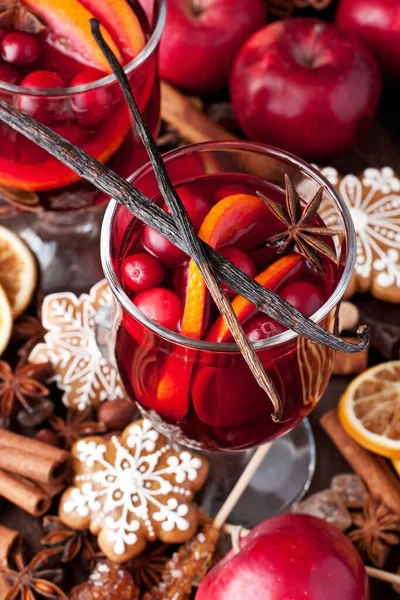 Bebida Quente Natal Com Citrinos Cranberry Vidro Natal Inverno Beverag — Fotografia de Stock