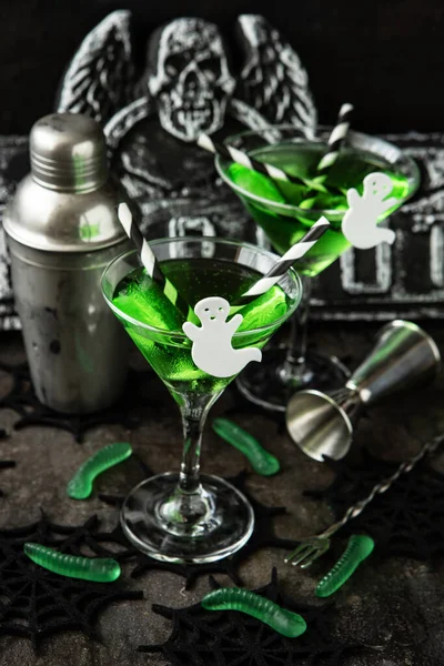 Halloween Composition Festive Drink Green Cocktail Bar Accesories Night Dark — Stock Photo, Image