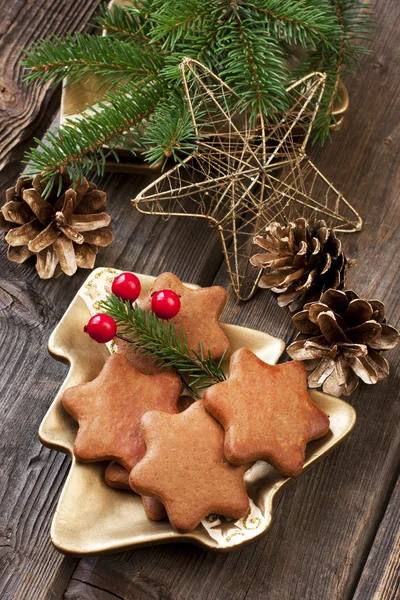 Dulces de Navidad con decoración navideña —  Fotos de Stock