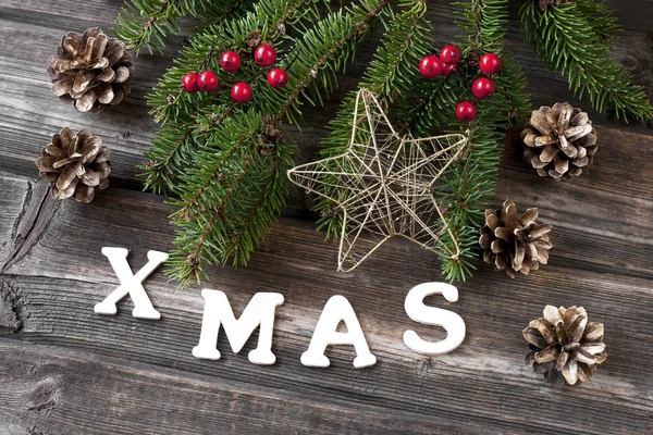 Bodegón de Navidad con símbolos brillantes — Foto de Stock