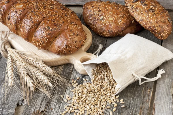 Traditional  rye bread — Stock Photo, Image