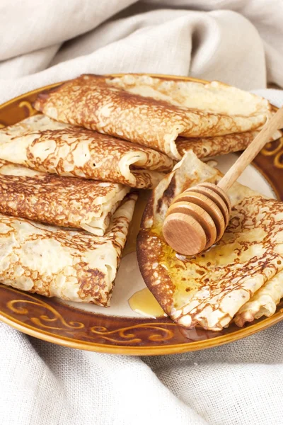 Pancakes with  honey — Stock Photo, Image