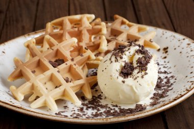 Belçika ile dondurma waffle