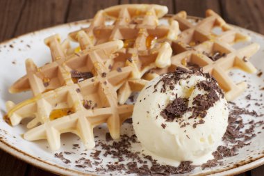 Belçika ile dondurma waffle