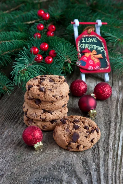 Weihnachtskomposition mit Plätzchen — Stockfoto